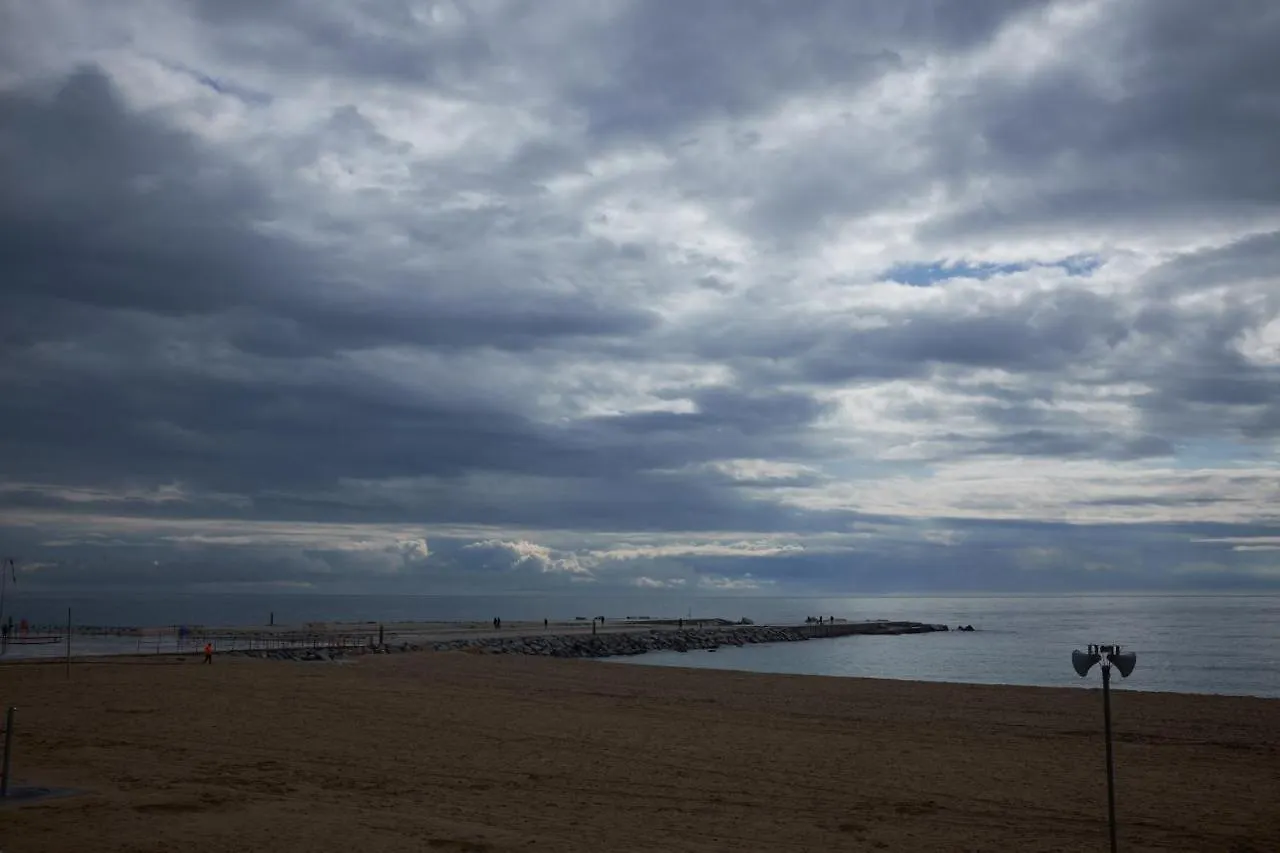 Apartment Luxury 1Br With Patio Near The Beach Barcelona